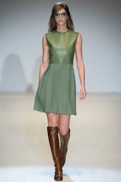 Look 8
